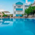 Oezguem Apart-hotel 4*