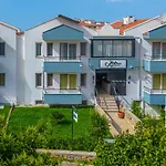 Oezguem Apart-hotel 4*