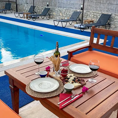 Oezguem داتْشا