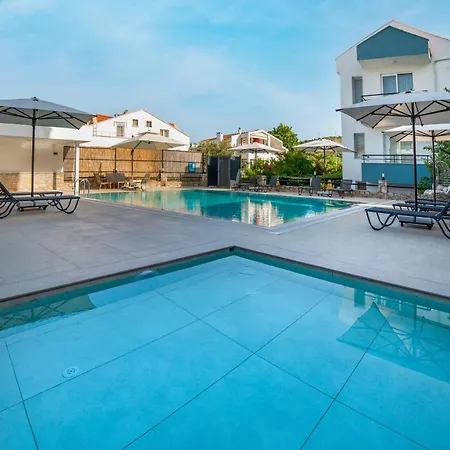 شقة فندقية Oezguem