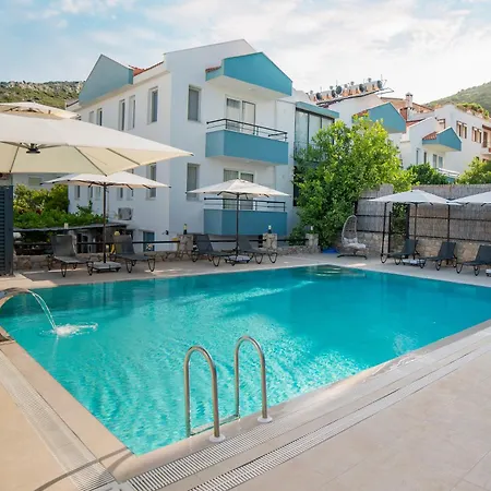 Apart Otel özgüm 4*