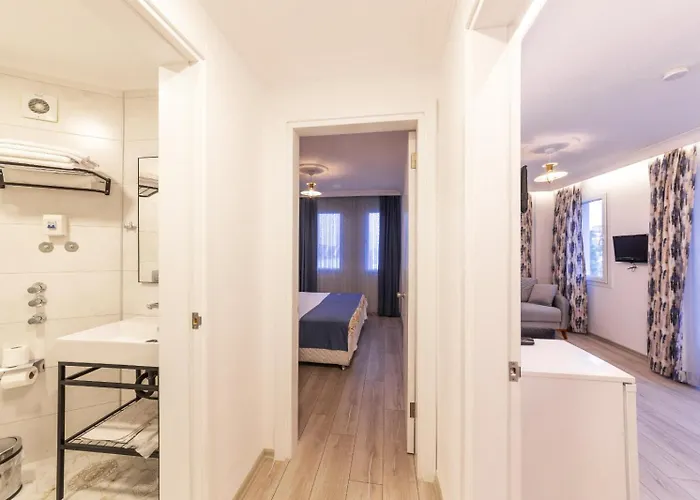 Apart Otel özgüm 4*