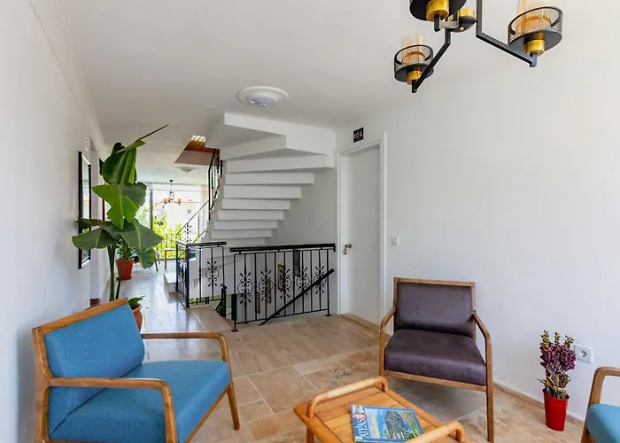 Oezguem Apartmanhotel 4*