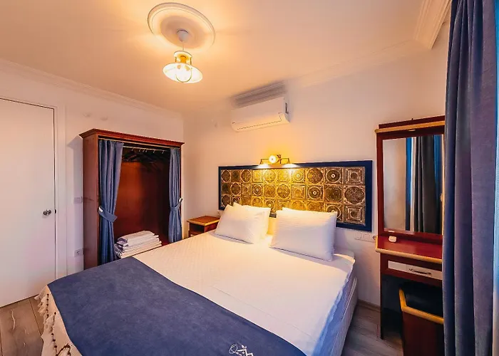 özgüm Apart Otel 4*