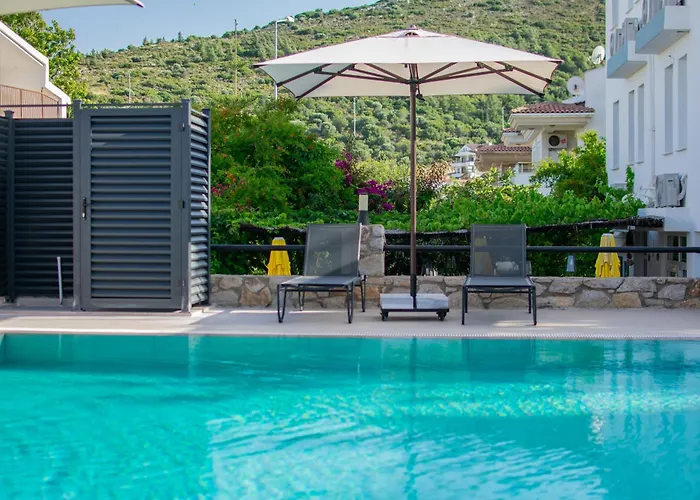 Apart Otel özgüm 4*