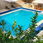 Oezguem Appart hôtel Datça