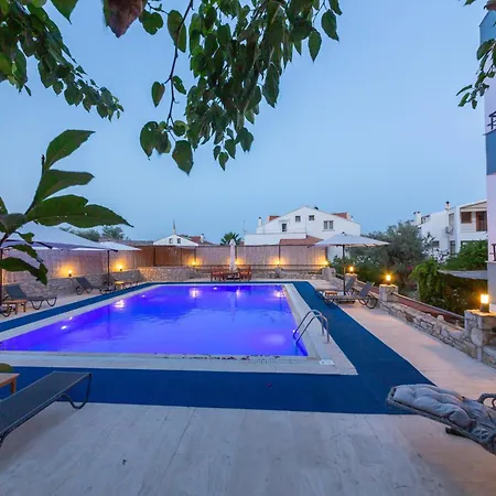 Oezguem Apartmanhotel Datça