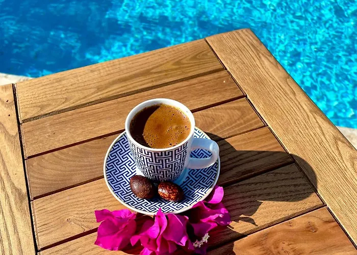 Oezguem Apart-hotel 4*