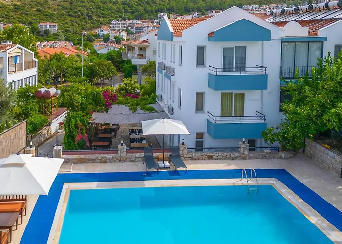 Apart-hotel Oezguem Datça